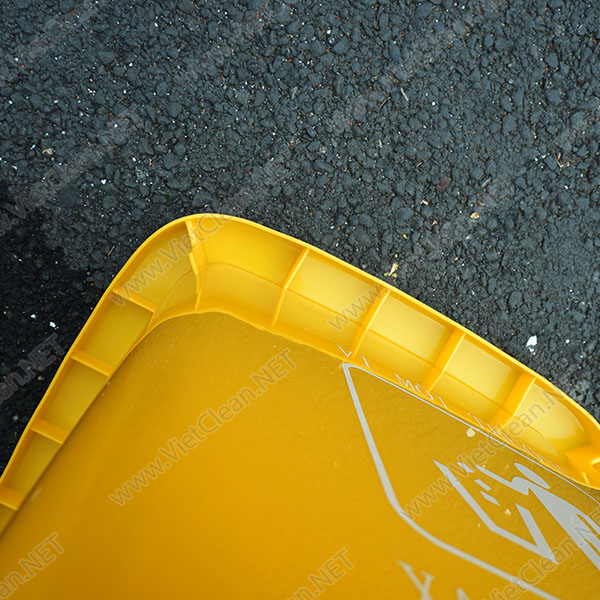 Thung Rac 60 Lit Mau Vang(2)