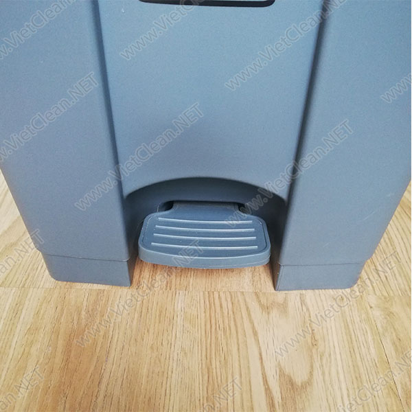 Thung Rac Bep 68 Lit Mau Xam(6)