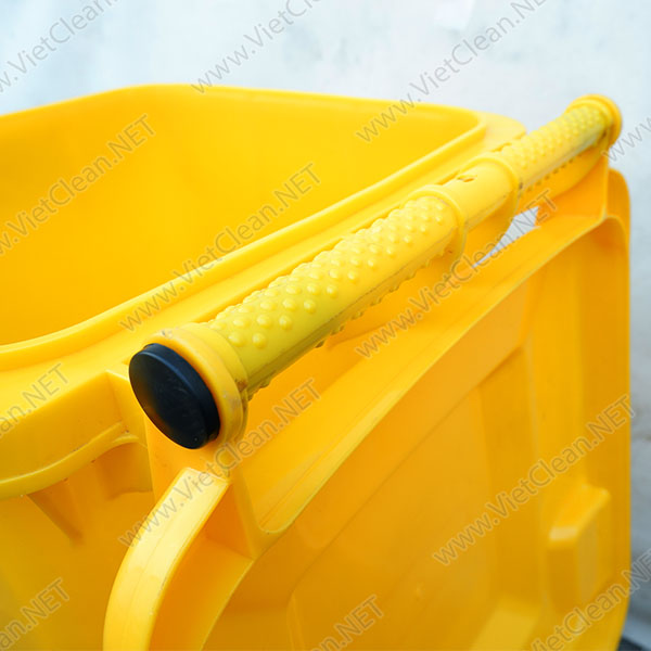 Thung Rac 120 Lit 1121(7)