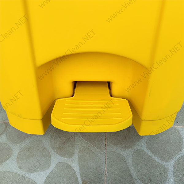 Thung Rac Bep 80 Lit Mau Vang(1)